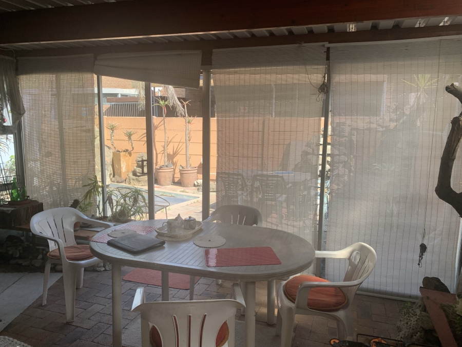 3 Bedroom Property for Sale in Table View Western Cape